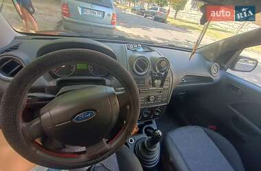 Хэтчбек Ford Fiesta 2008 в 