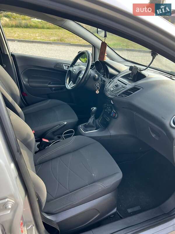 Хэтчбек Ford Fiesta 2013 в Львове