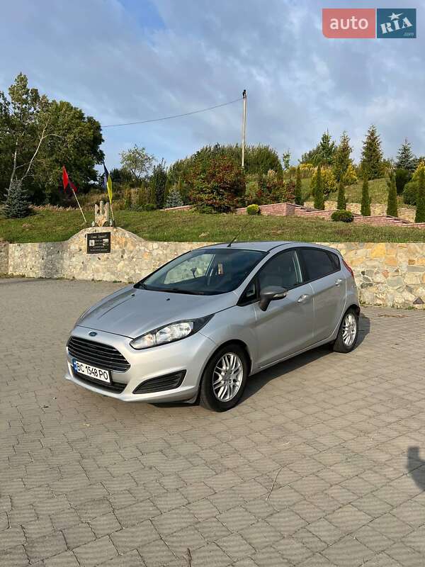 Хэтчбек Ford Fiesta 2013 в Львове