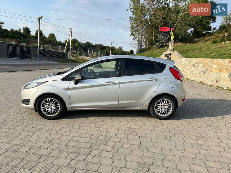 Хэтчбек Ford Fiesta 2013 в Львове