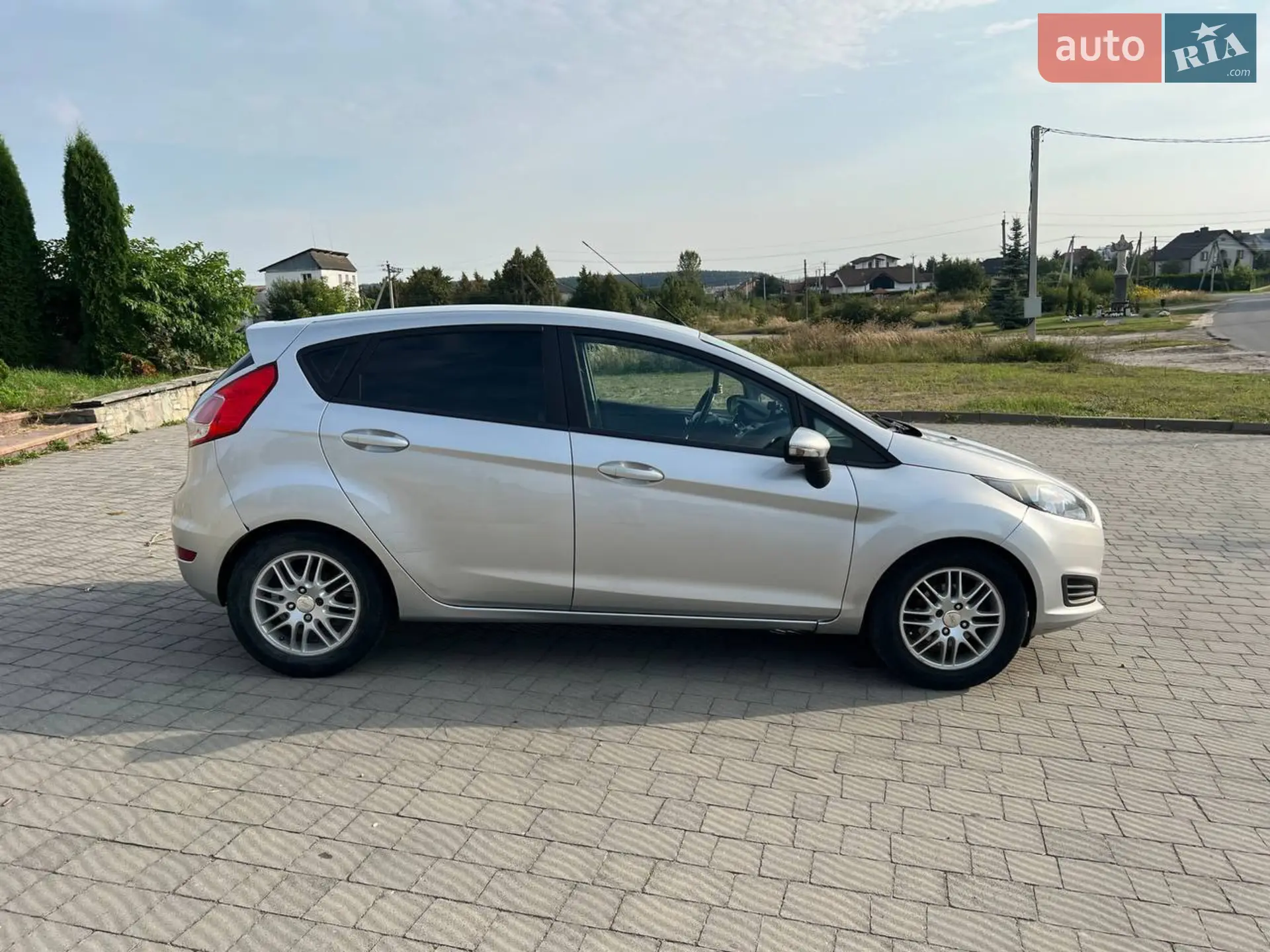2013 Ford Fiesta - мініатюра 8