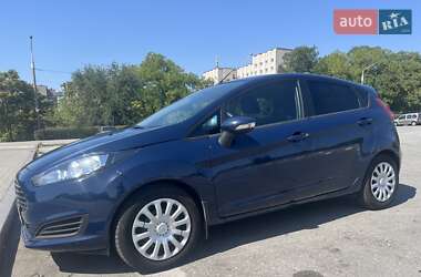 Хэтчбек Ford Fiesta 2014 в 
