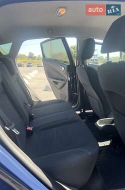 Хэтчбек Ford Fiesta 2014 в 