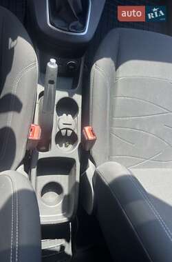 Хэтчбек Ford Fiesta 2014 в 