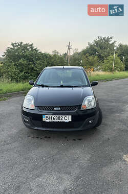 Хэтчбек Ford Fiesta 2008 в 