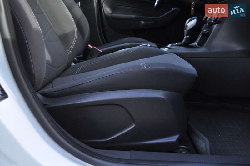 Хэтчбек Ford Fiesta 2013 в Киеве фото 27 Хэтчбек Ford Fiesta 2013 в Киеве