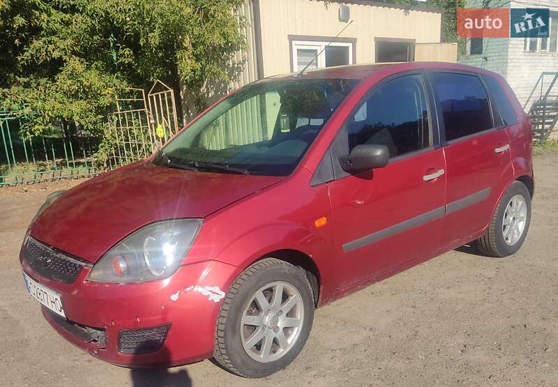 Хэтчбек Ford Fiesta 2008 в 