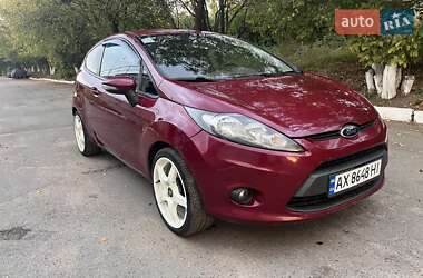 Хэтчбек Ford Fiesta 2010 в 