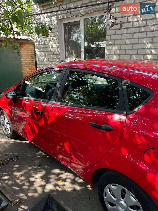 Хэтчбек Ford Fiesta 2012 в Краснограде фото 8 Хэтчбек Ford Fiesta 2012 в Краснограде