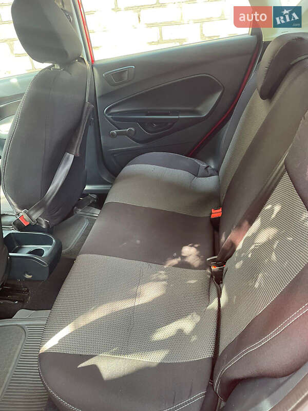 Хэтчбек Ford Fiesta 2012 в Краснограде фото 14 Хэтчбек Ford Fiesta 2012 в Краснограде