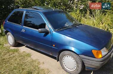 Хэтчбек Ford Fiesta 1994 в Ровно