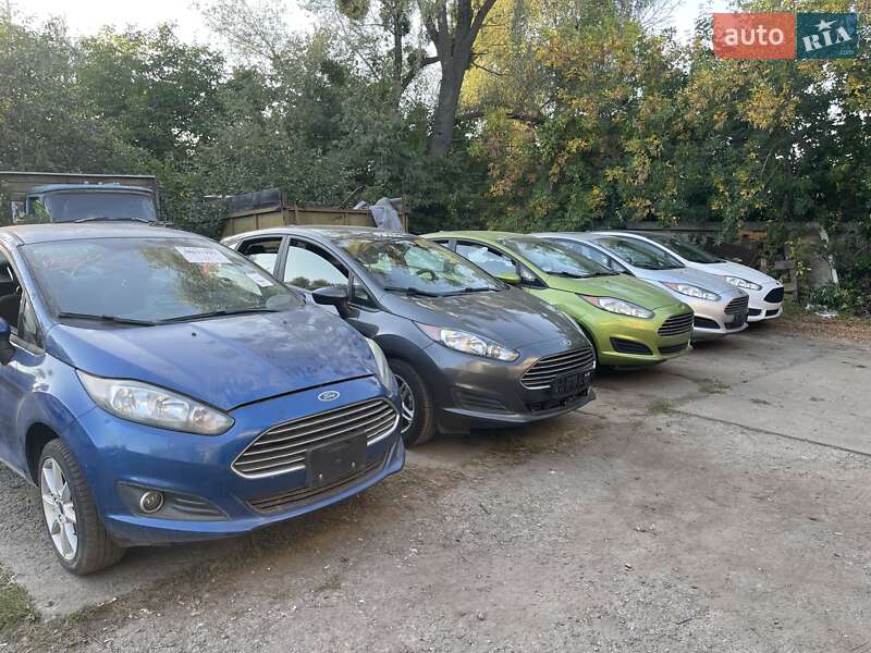 Хэтчбек Ford Fiesta 2019 в 