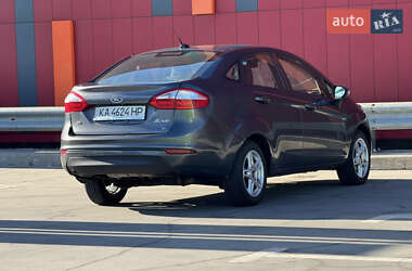 Седан Ford Fiesta 2017 в 