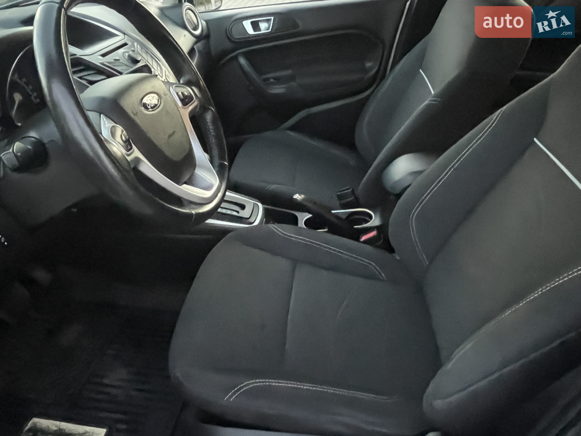 2013 Ford Fiesta - мініатюра 10
