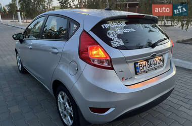 Хэтчбек Ford Fiesta 2013 в 
