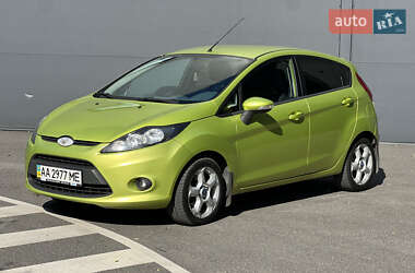 Хэтчбек Ford Fiesta 2010 в Киеве