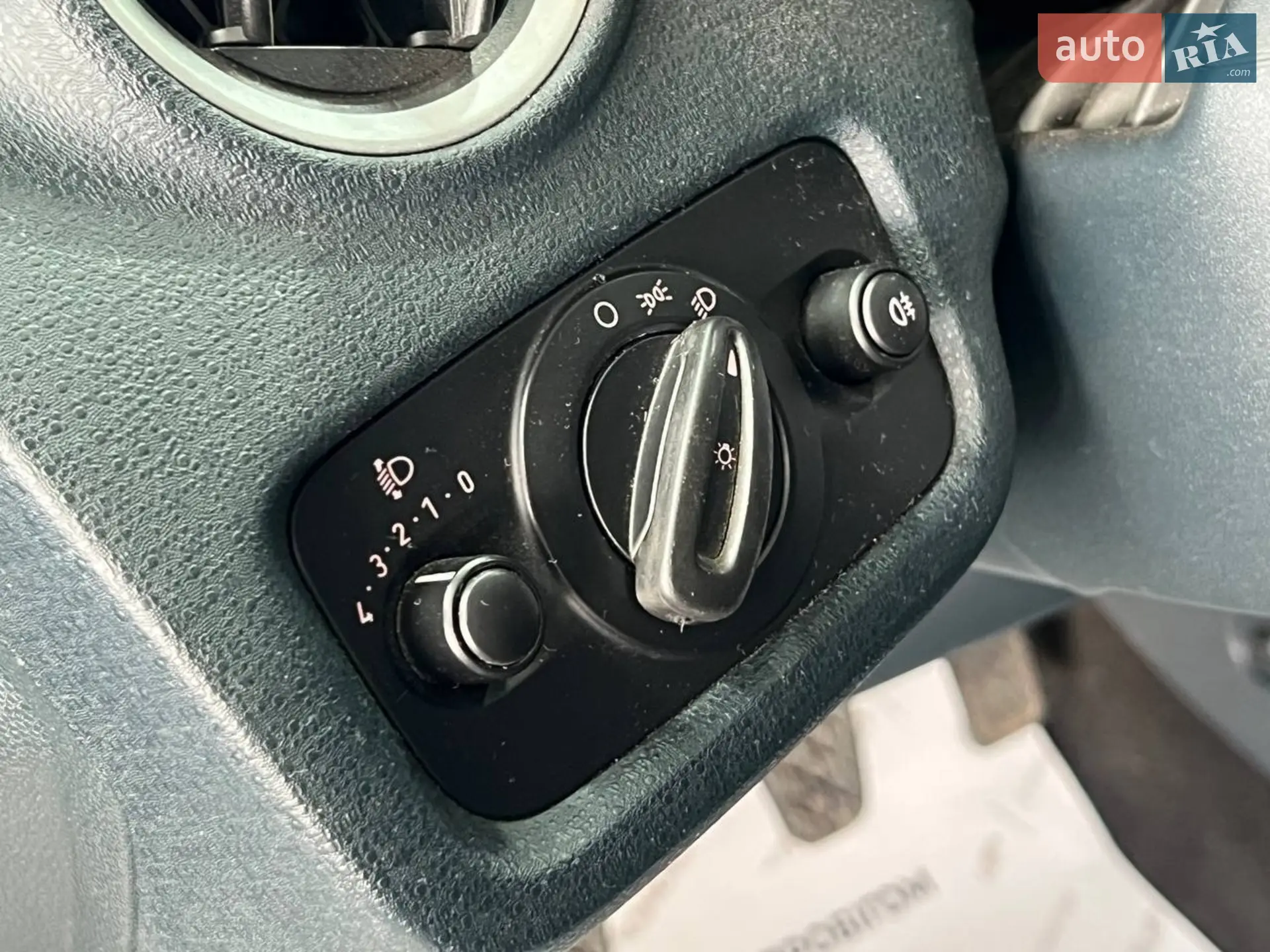 2012 Ford Fiesta - мініатюра 11
