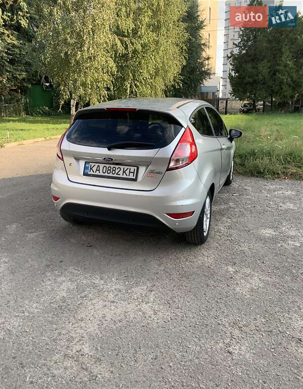 Хэтчбек Ford Fiesta 2015 в Харькове фото 3 Хэтчбек Ford Fiesta 2015 в Харькове