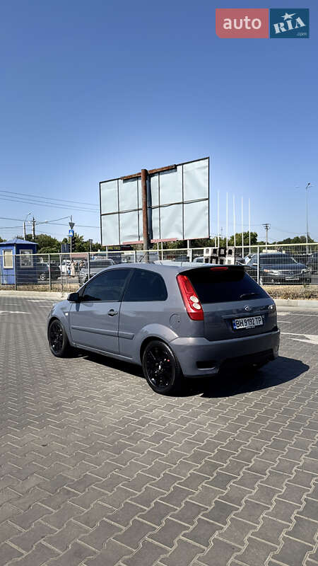 Хэтчбек Ford Fiesta 2007 в Одессе