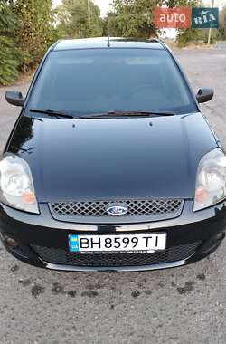 Хэтчбек Ford Fiesta 2008 в 