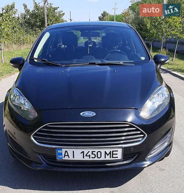 Седан Ford Fiesta 2016 в Киеве
