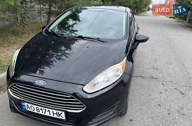 Седан Ford Fiesta 2015 в Дніпрі