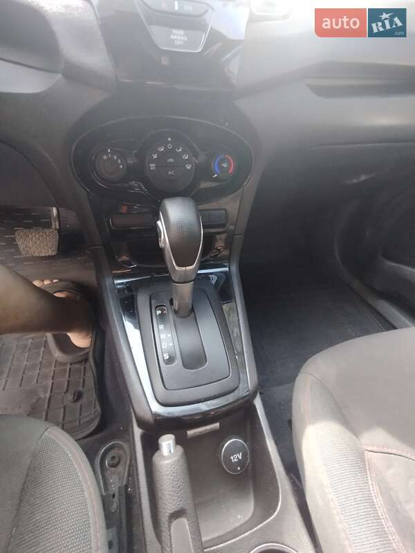 Хэтчбек Ford Fiesta 2016 в Фастове