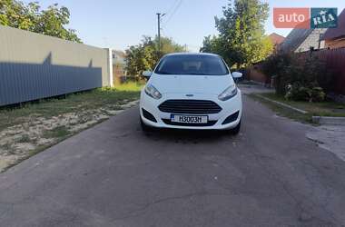 Хэтчбек Ford Fiesta 2018 в 