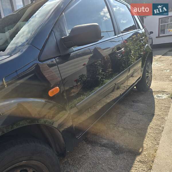 Хэтчбек Ford Fiesta 2006 в Кропивницком