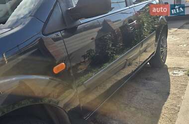 Хэтчбек Ford Fiesta 2006 в 
