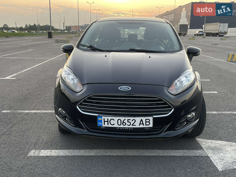 Хэтчбек Ford Fiesta 2014 в Львове