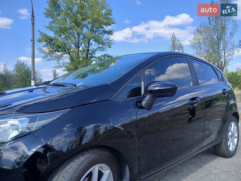 Хэтчбек Ford Fiesta 2019 в Каменском