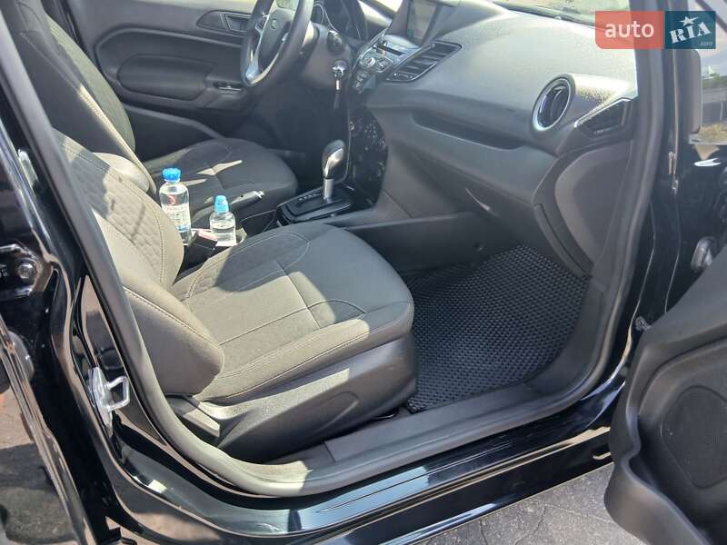 Хэтчбек Ford Fiesta 2019 в Каменском
