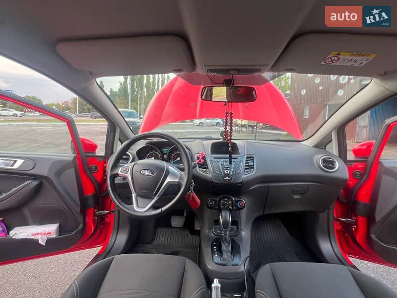 Седан Ford Fiesta 2016 в Киеве фото 16 Седан Ford Fiesta 2016 в Киеве