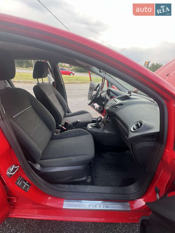 Седан Ford Fiesta 2016 в Киеве фото 21 Седан Ford Fiesta 2016 в Киеве