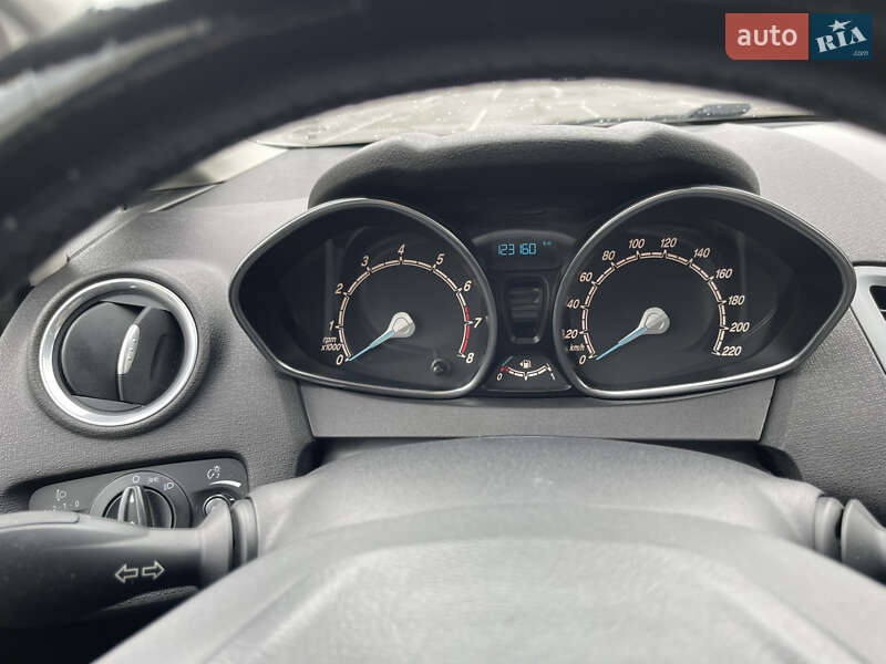 Хэтчбек Ford Fiesta 2016 в Ивано-Франковске фото 21 Хэтчбек Ford Fiesta 2016 в Ивано-Франковске