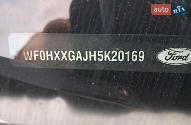 Хэтчбек Ford Fiesta 2005 в 
