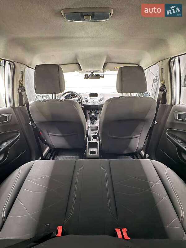 Хэтчбек Ford Fiesta 2014 в Виннице