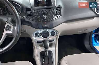 Хэтчбек Ford Fiesta 2014 в 