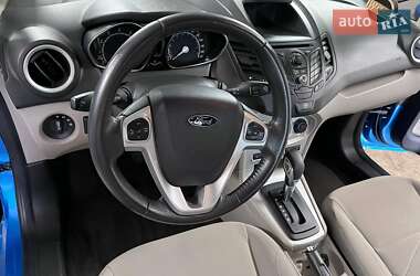 Хэтчбек Ford Fiesta 2014 в 