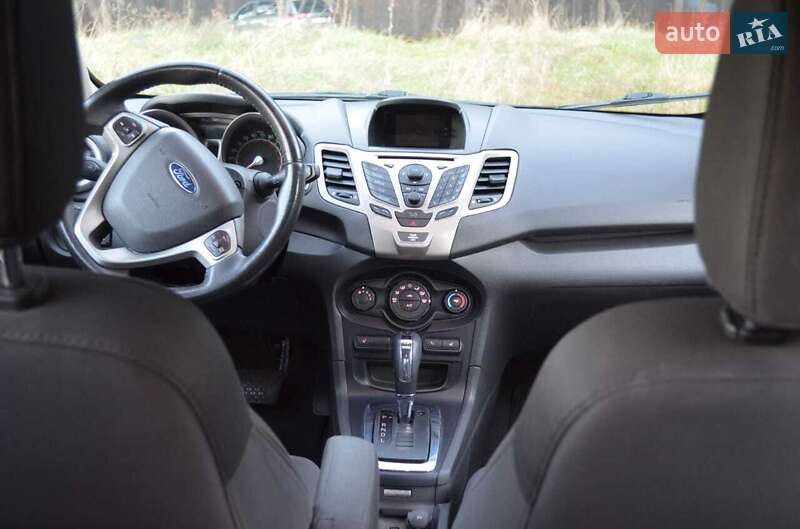 Хэтчбек Ford Fiesta 2011 в Полтаве фото 8 Хэтчбек Ford Fiesta 2011 в Полтаве