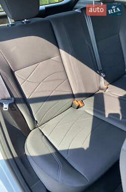Хэтчбек Ford Fiesta 2013 в 