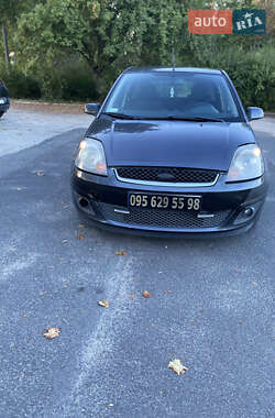 Хэтчбек Ford Fiesta 2008 в 