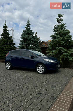 Хэтчбек Ford Fiesta 2011 в Полтаве