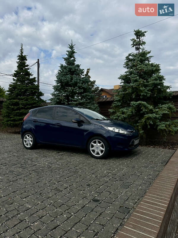 Хетчбек Ford Fiesta 2011 в Полтаві
