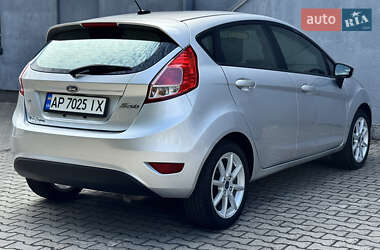 Хэтчбек Ford Fiesta 2017 в 