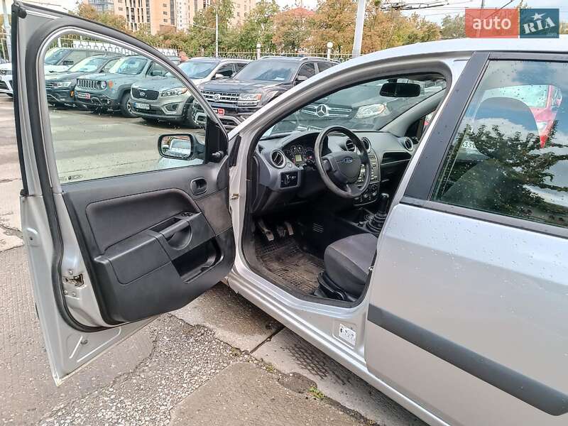 Хетчбек Ford Fiesta 2008 в Харкові