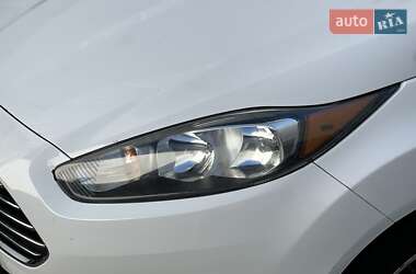 Хэтчбек Ford Fiesta 2017 в 