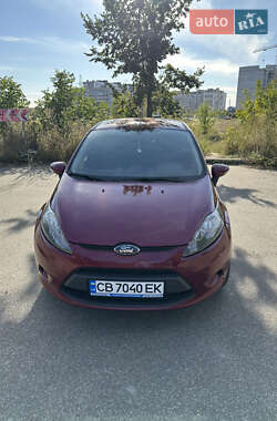 Хэтчбек Ford Fiesta 2010 в 