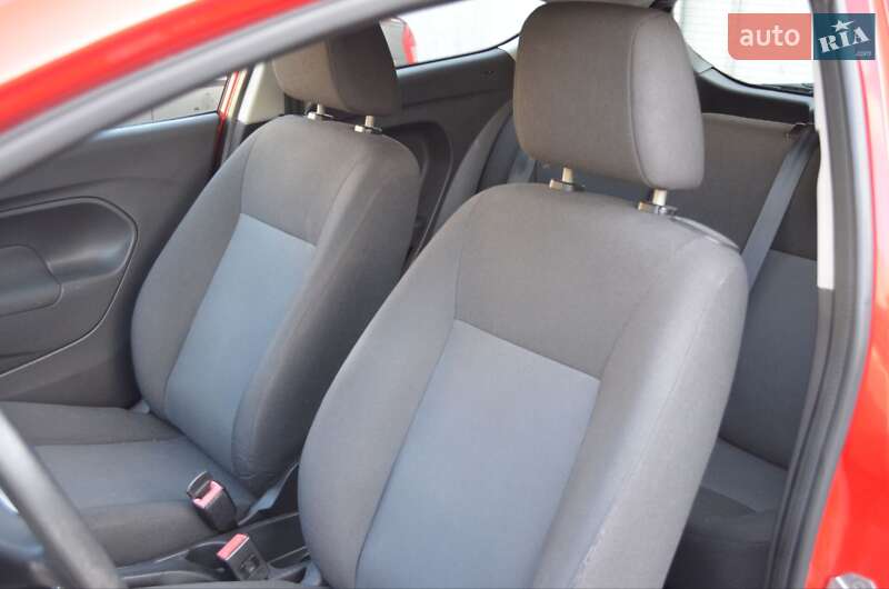 Хэтчбек Ford Fiesta 2013 в Павлограде фото 11 Хэтчбек Ford Fiesta 2013 в Павлограде